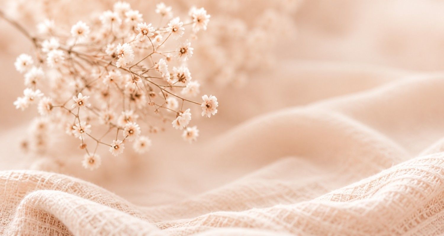 Fleurs blanches sur tissu doux